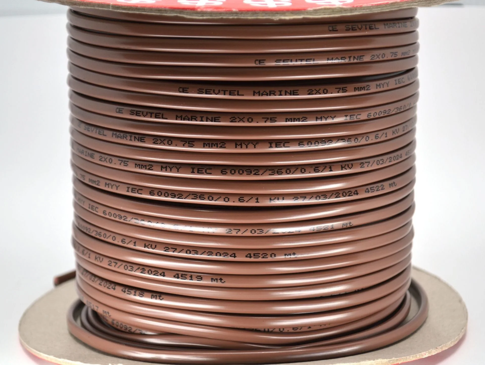100 Metre Marine Yassı 2x0,75mm² Kalaylı Bakır Kablo TTR MYY Kahverengi Ahşap