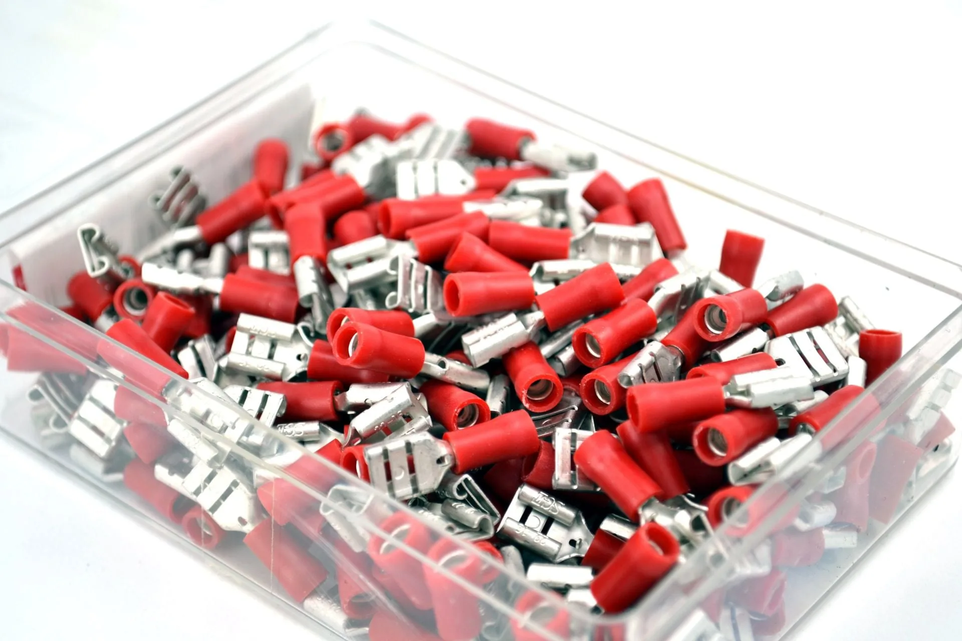 200 Adet 0,50-1,50mm Kablo Ucu 6,3 Dişi Fiş Kırmızı Sıkmalı TPFD-1638