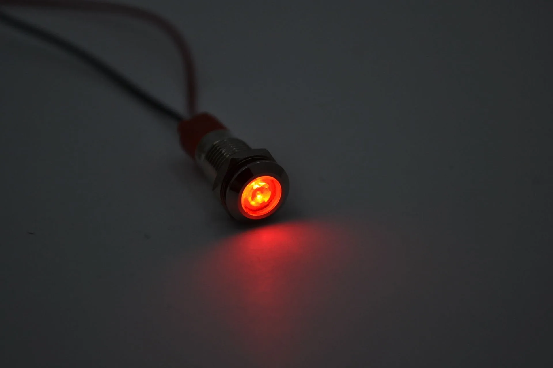 Kablolu 8mm Mini Metal Kırmızı Göz Lamba Led 12V 24V MT-G8KK
