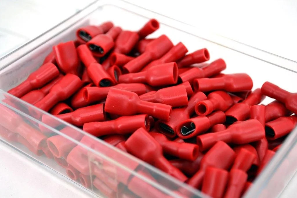 100 Adet 0,50-1,50mm Kablo Ucu 6,3 Dişi Kırmızı Izolasyonlu Sıkmalı TPFFD-1638