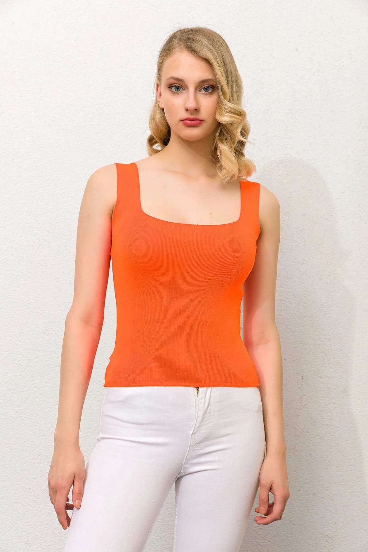 Angelino Oranj Kare Yaka Askılı Crop Top Triko