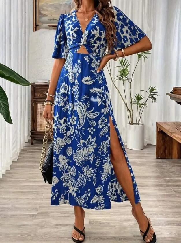 Kadın Kısa Kollu V Yakalı Beli Lastikli Yırtmaçlı Uzun Leopar Desenli Süprem Elbise