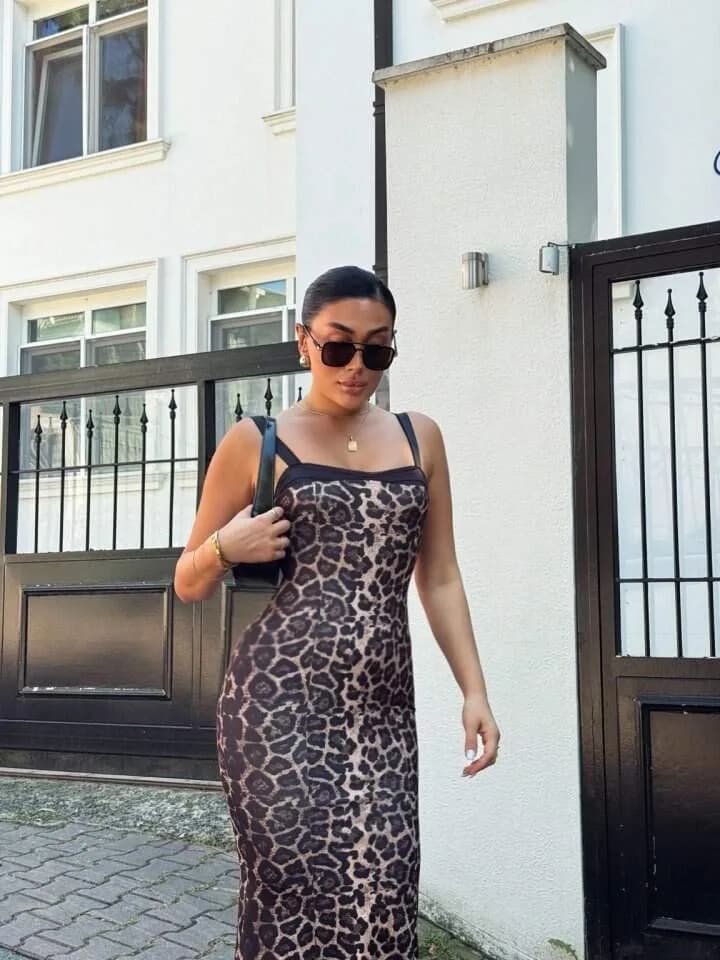 Kadın Dalgıç Kumaş Dijital Leopar Baskılı Midi Boy Elbise