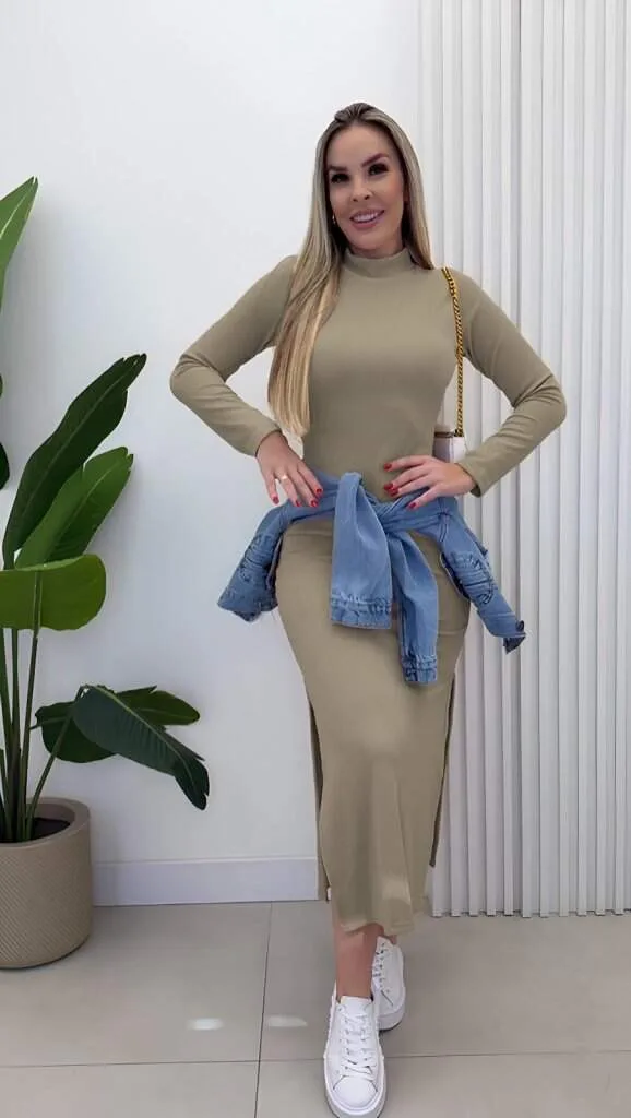 Kadın Uzun Kollu Balıkçı Yakalı Yanlardan Yırtmaçlı Kaşkorse Maxi Elbise