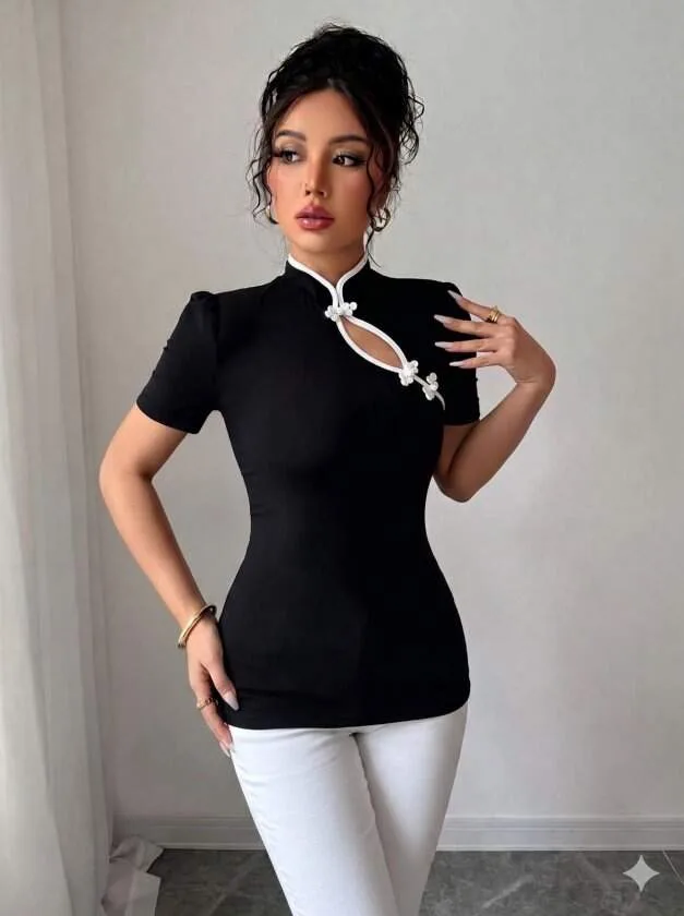 Kadın Beyaz şerit Detaylı Dar Kesim Dik Yaka Bluz