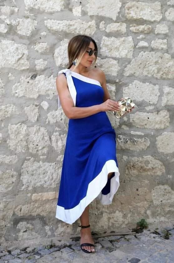 Kadın Tek Omuzu Açık Omuzlardan Kurdela Detaylı çift Renkli Ithal Krep Elbise