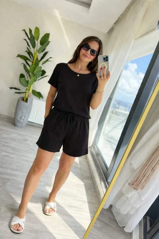 Kadın Kısa Kollu Yakası Açık Modal Bluz Ve Bağcıklı Kısa şort Ikili Takım