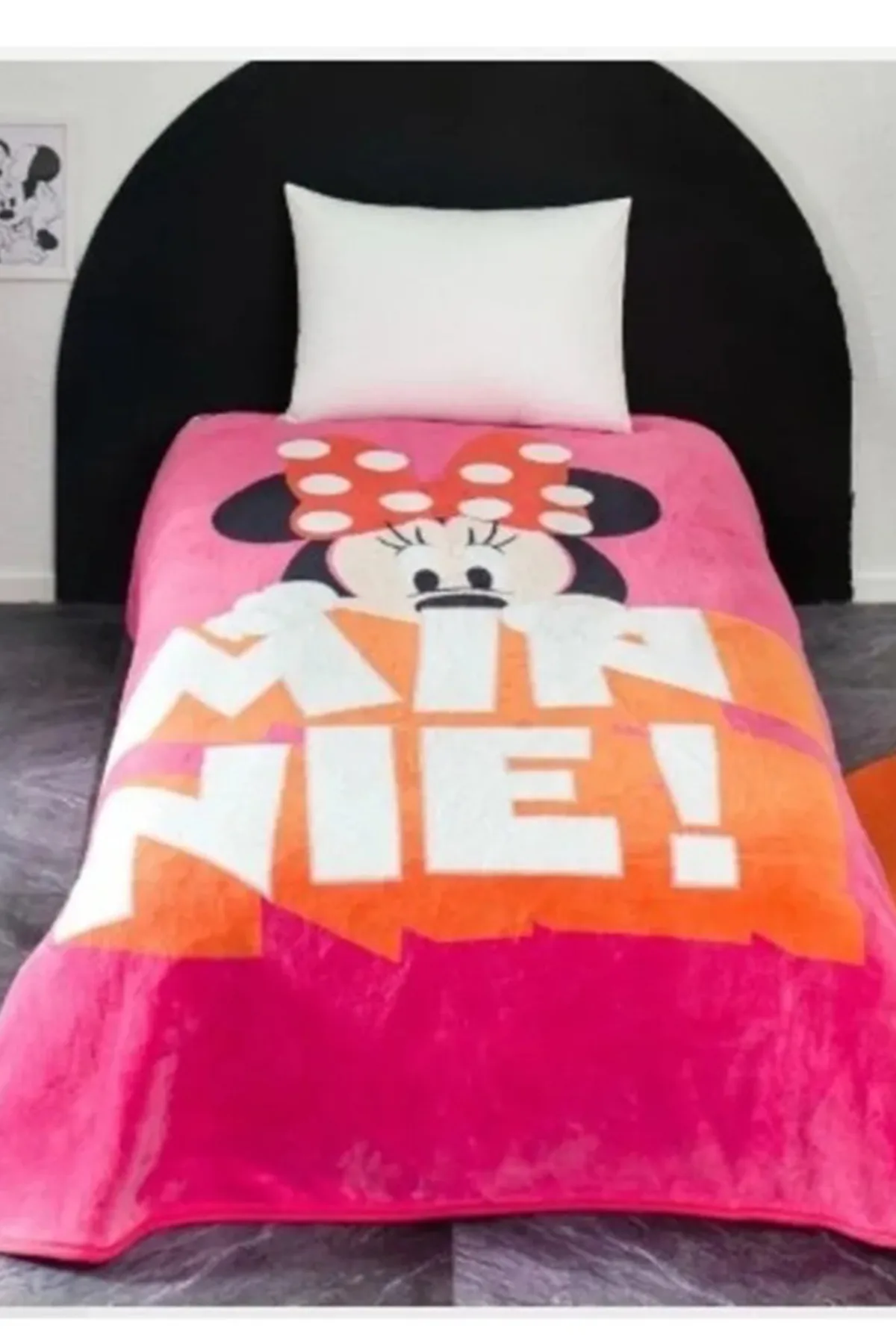 Minnie Mouse Lisanslı Tek Kişilik Battaniye
