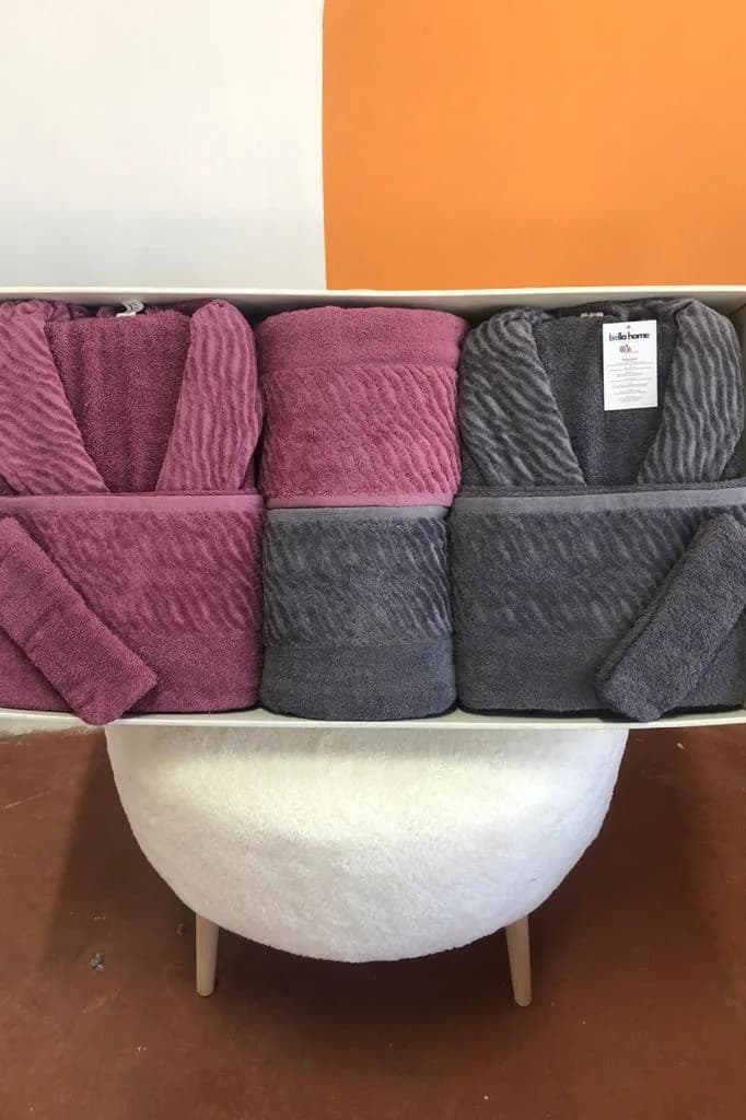 Zebra 8 Parça Aile Bornoz Takımı