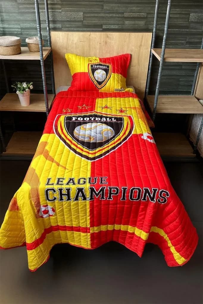 Football Tek Kişilik Kapitoneli Yatak Örtüsü 180x240 cm