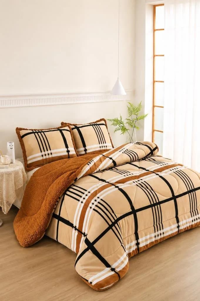 Valerya Desenli Peluş Comforter Set