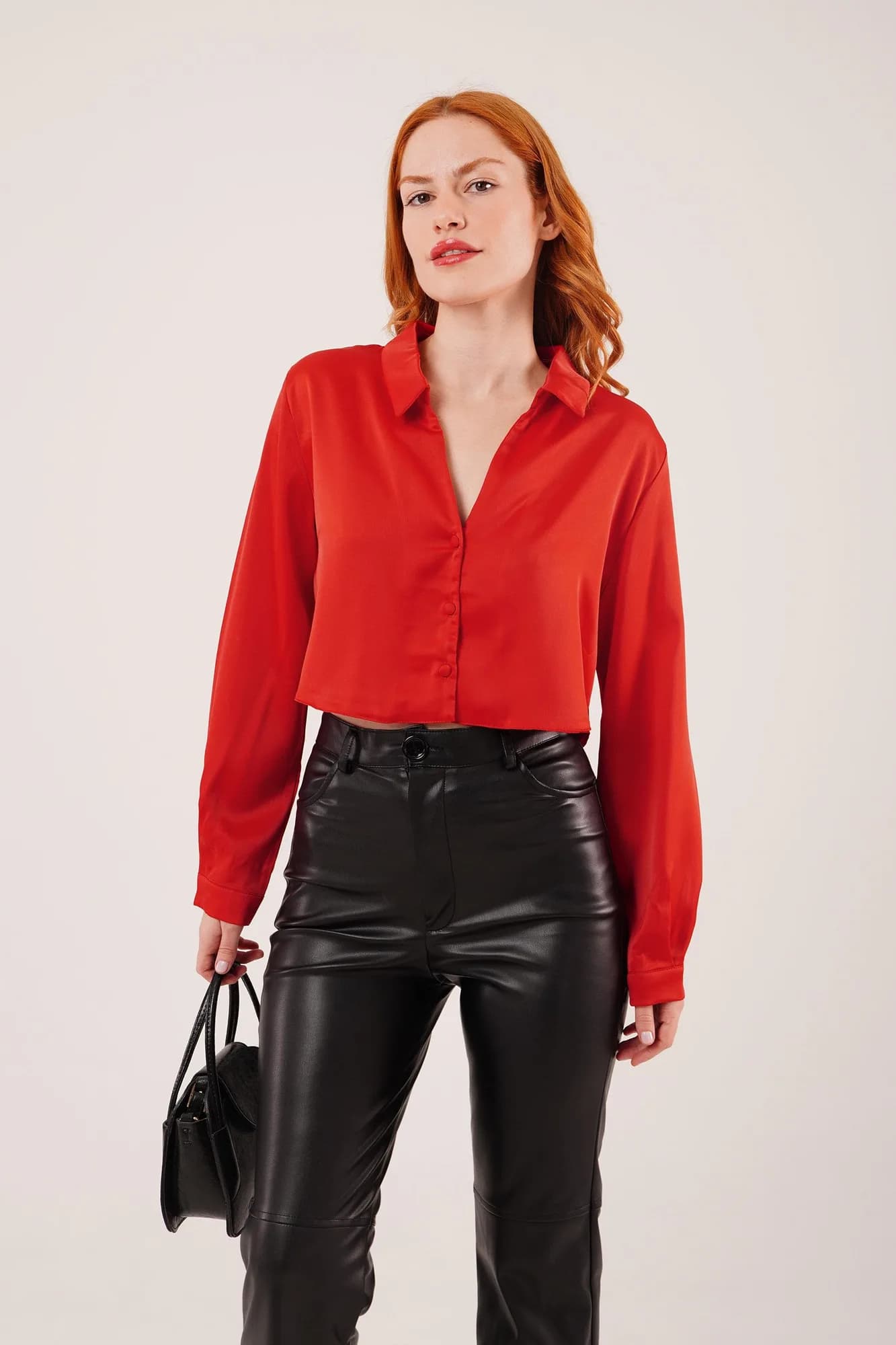 Saten Crop Model Toptan Kırmızı Gömlek - Kırmızı