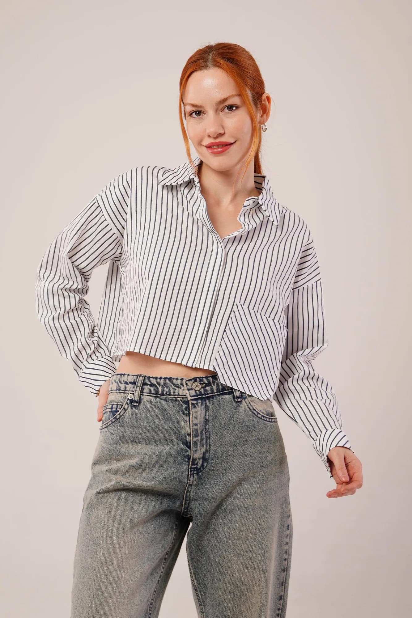 Crop Model Cepli Ve Çizgili Beyaz Toptan Gömlek - Beyaz