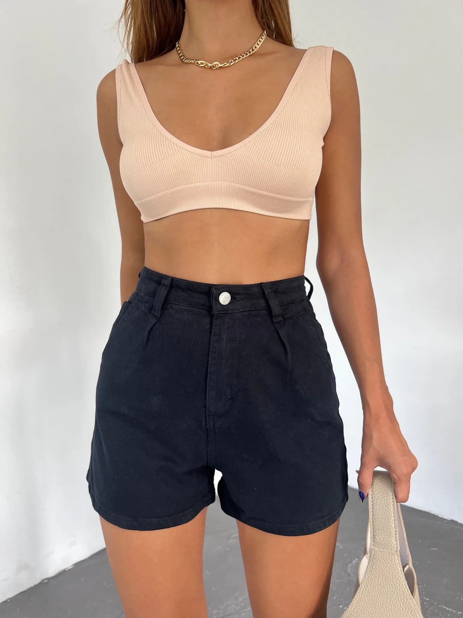 Çift Cepli Pileli Mini Denim Şort - SİYAH