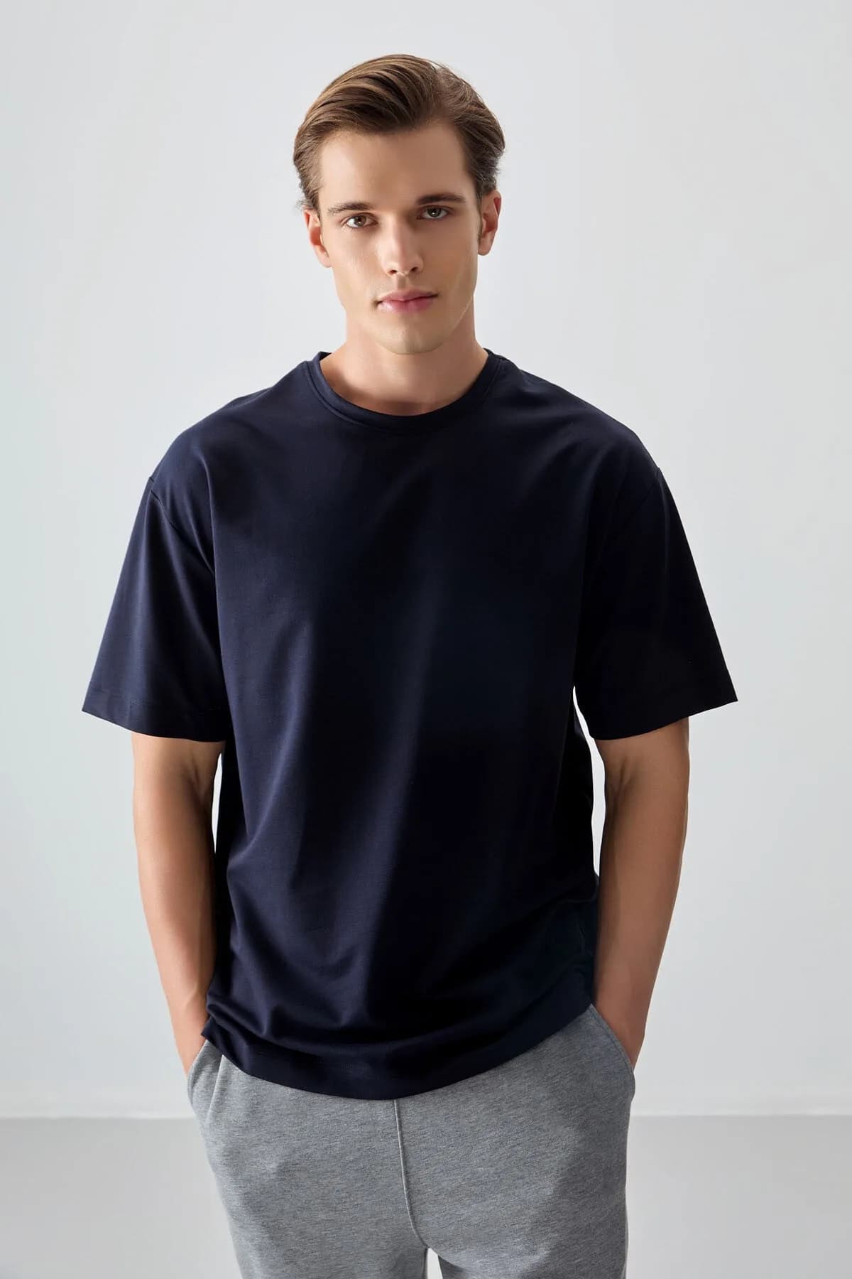 Lacivert Pamuklu Kalın Yumuşak Dokulu Oversize Fit Basic Erkek T-Shirt - 88377 - Lacivert