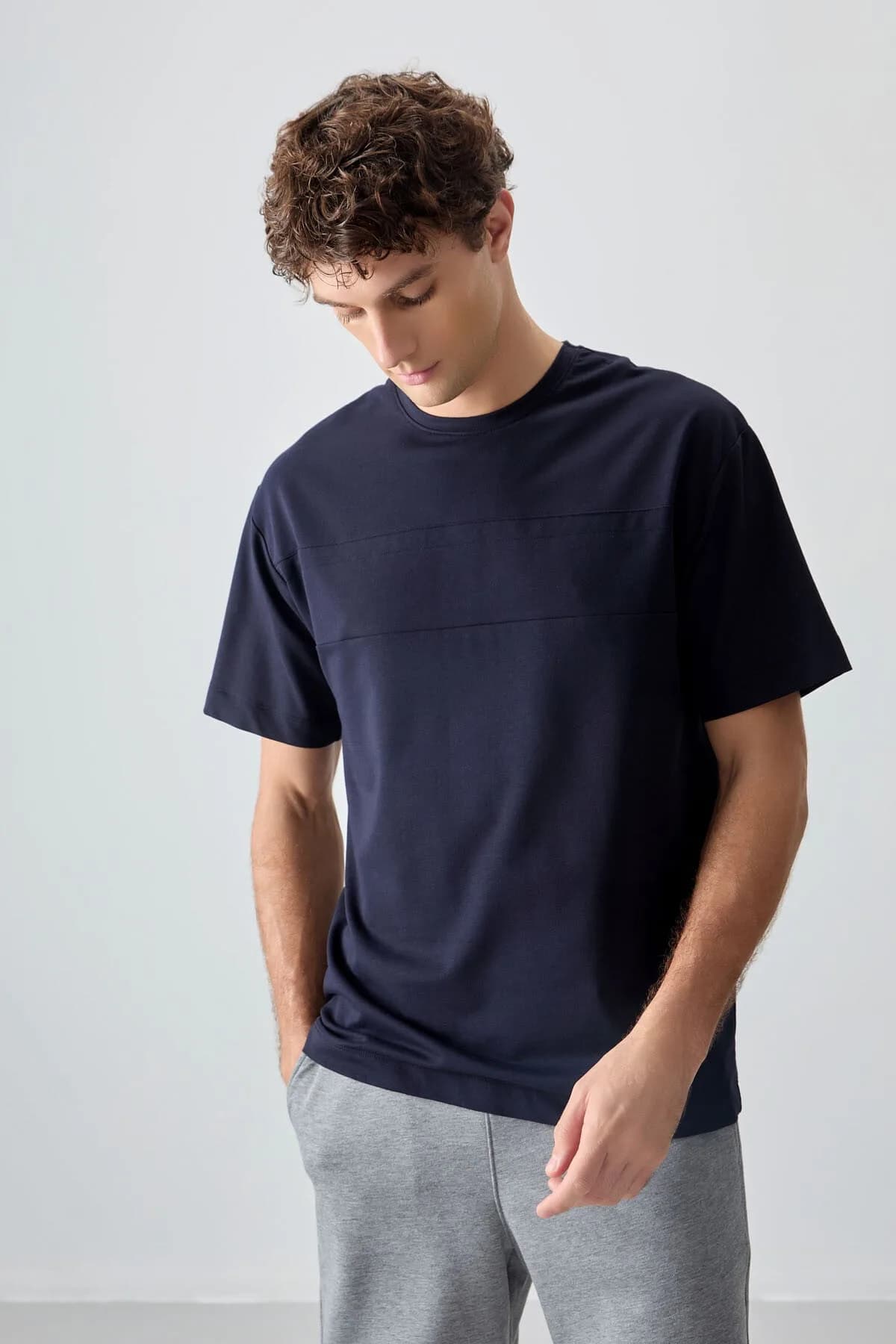 Lacivert Pamuklu Kalın Yumuşak Dokulu Oversize Fit Basic Erkek T-Shirt - 88378 - Lacivert