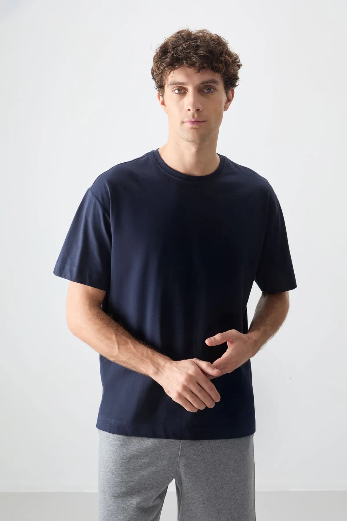 Lacivert %100 Pamuk Kalın Yumuşak Dokulu Oversize Fit Basic Erkek T-Shirt - 88353 - Lacivert