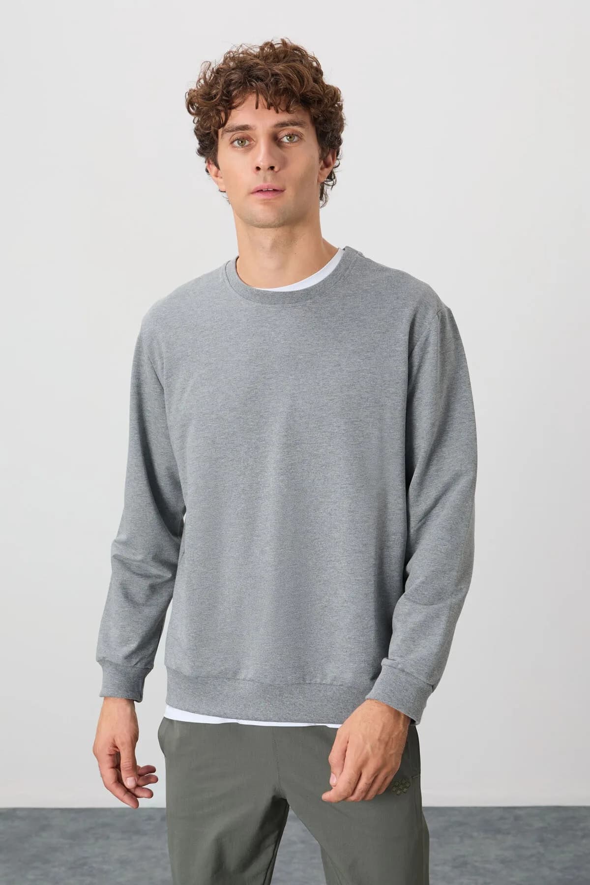 Gri Melanj Pamuk Yumuşak Dokulu Standart Fit Basic Erkek Sweatshirt - 88363 - Gb melanj