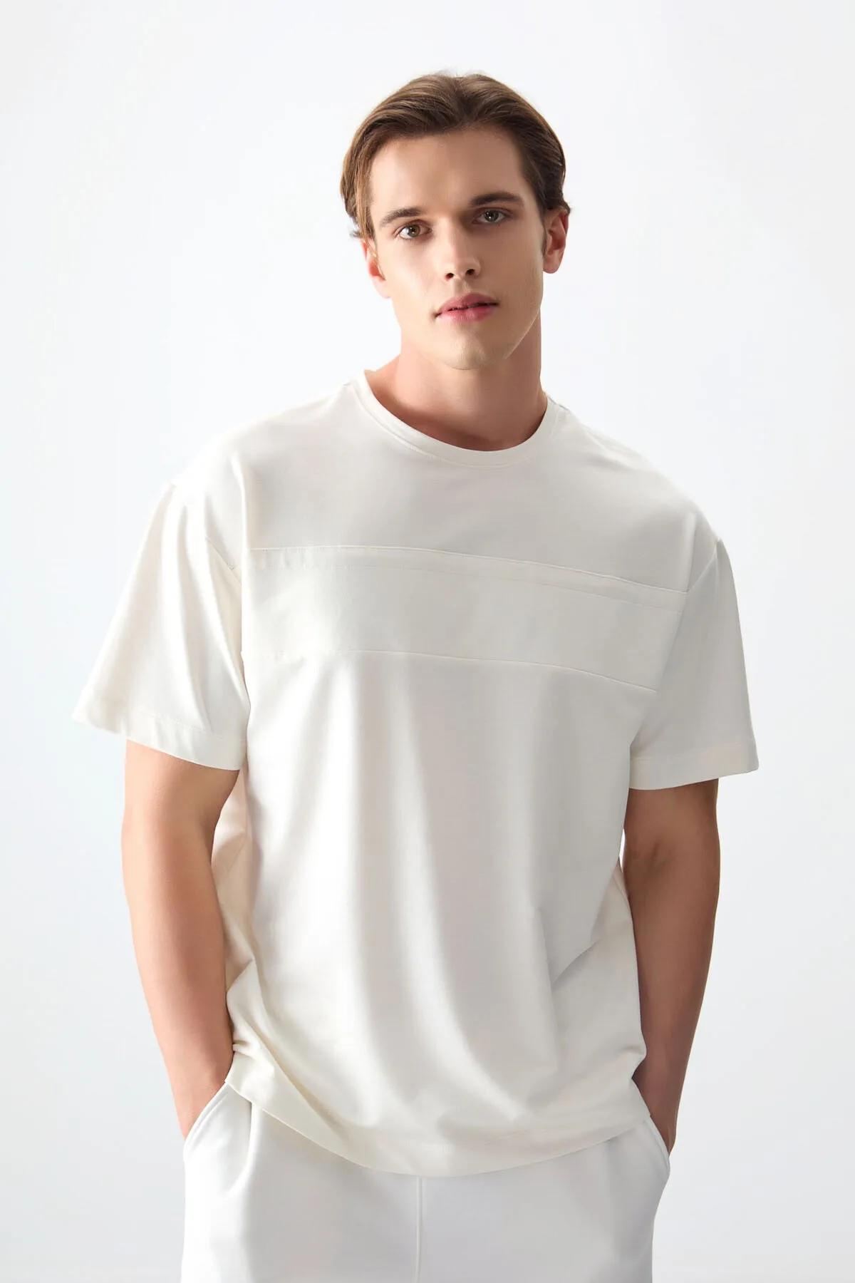 Ekru Pamuklu Kalın Yumuşak Dokulu Oversize Fit Basic Erkek T-Shirt - 88378 - Ekru