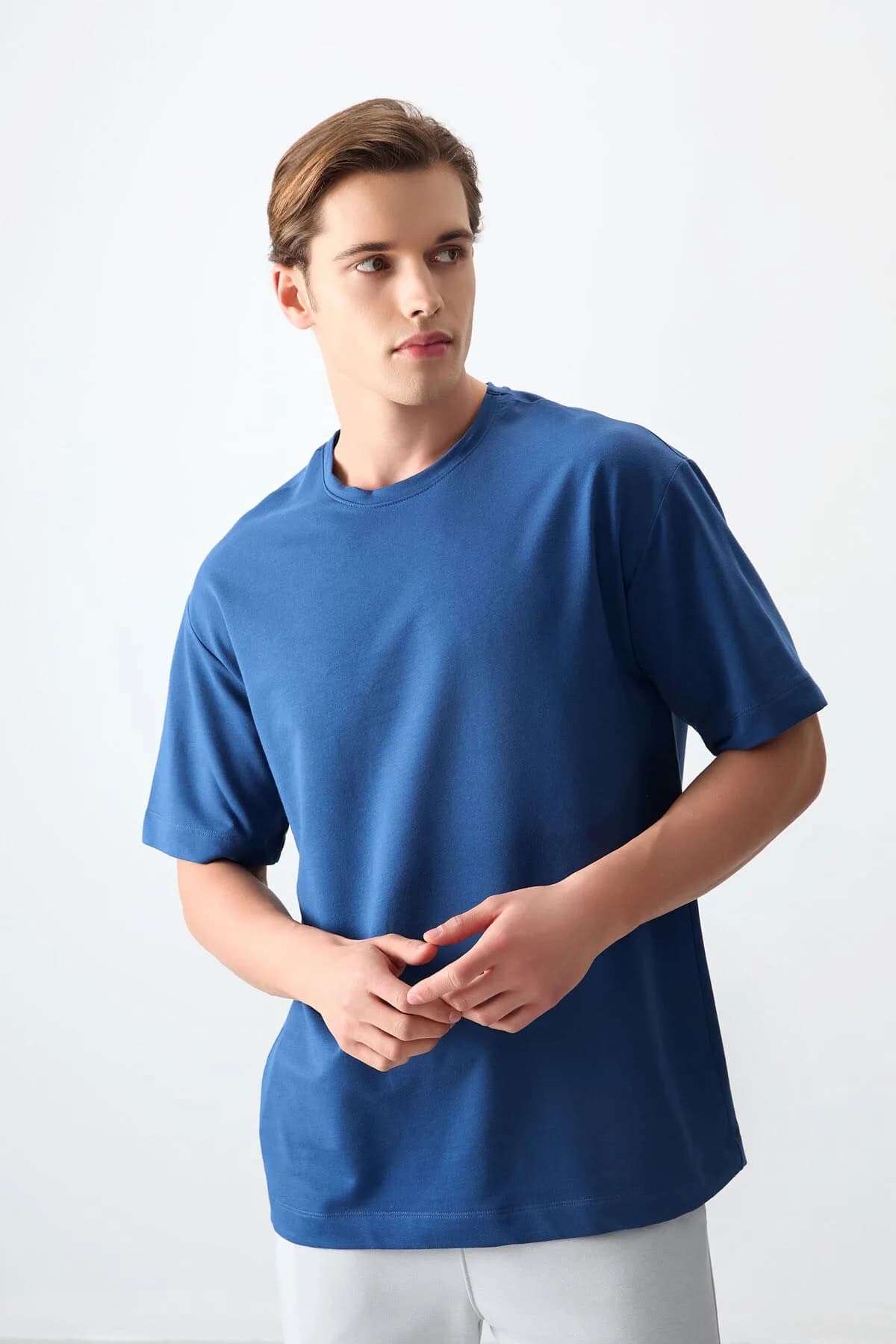 Parlament Pamuklu Kalın Yumuşak Dokulu Oversize Fit Basic Erkek T-Shirt - 88377 - Parlament