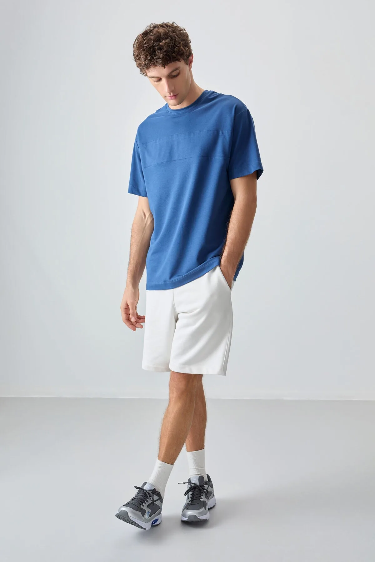 Parlament Pamuklu Kalın Yumuşak Dokulu Oversize Fit Basic Erkek T-Shirt - 88378 - Parlament