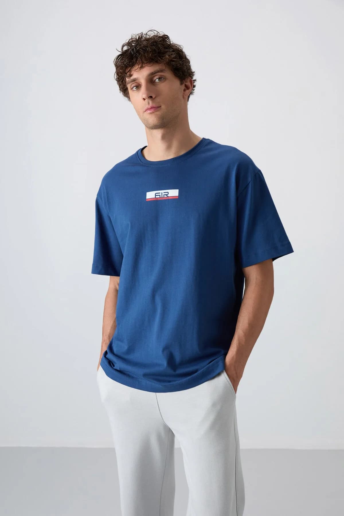 Parlament %100 Pamuk Kalın Yumuşak Dokulu Oversize Fit Baskılı Erkek T-Shirt - 88359 - Parlament