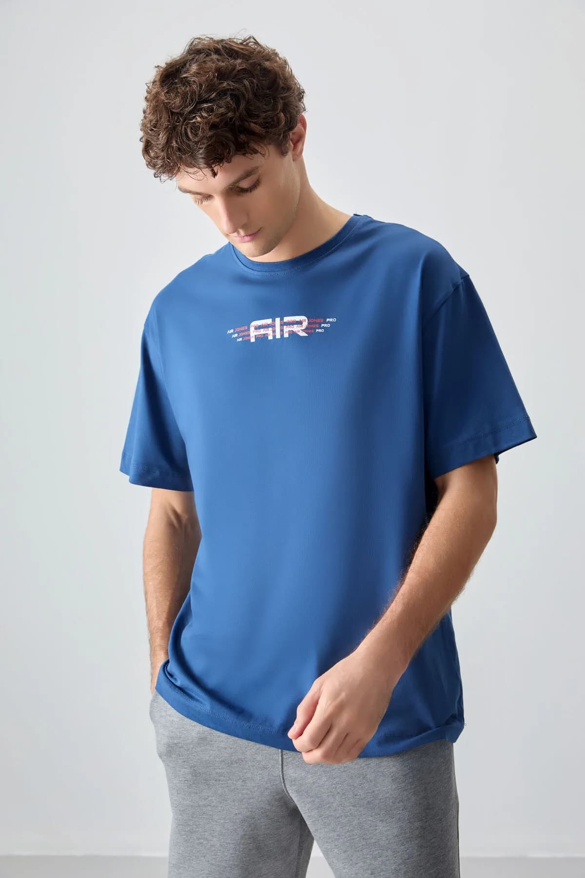 Parlament %100 Pamuk Kalın Yumuşak Dokulu Oversize Fit Baskılı Erkek T-Shirt - 88356 - Parlament