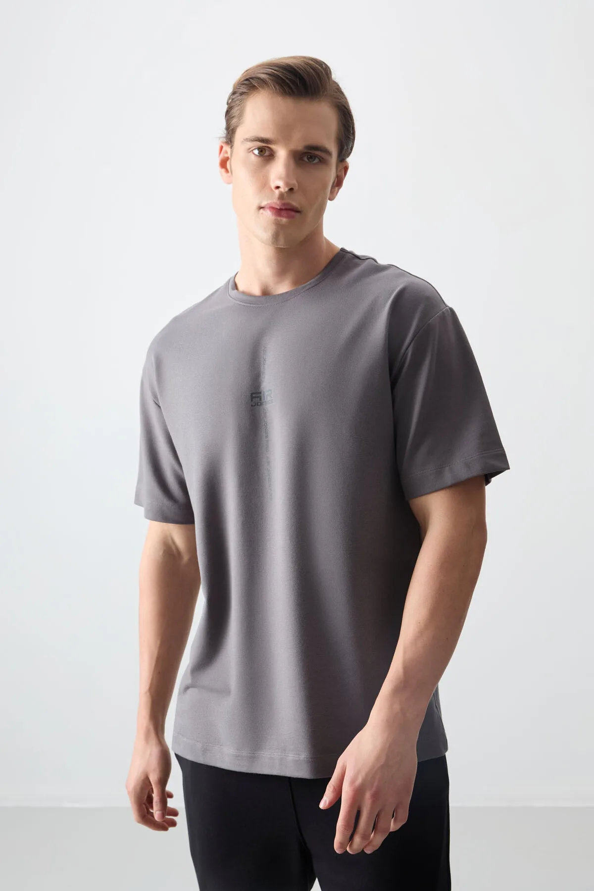 Koyu Gri Pamuklu Kalın Yumuşak Dokulu Oversize Fit Baskılı Erkek T-Shirt - 88373 - Koyu gri