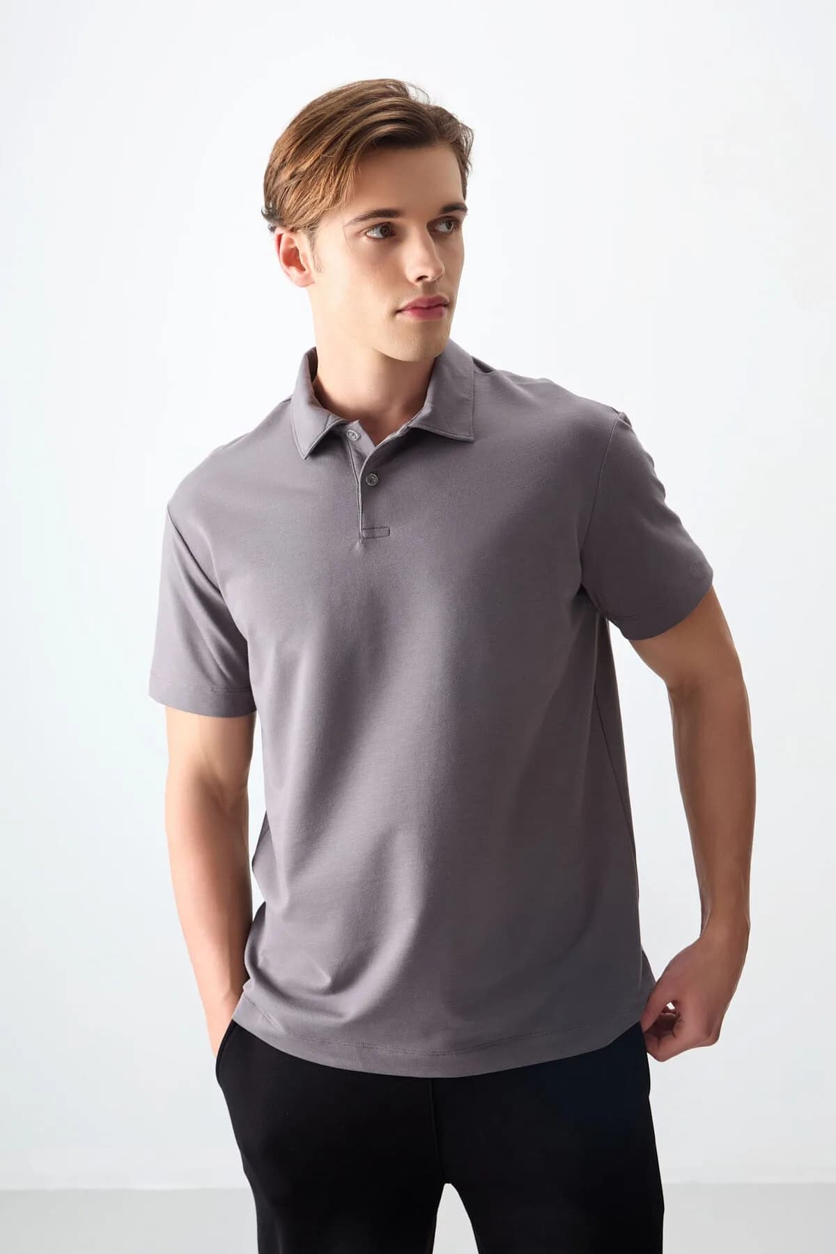 Koyu Gri Pamuklu Kalın Yumuşak Dokulu Polo Yaka Oversize Fit Basic Erkek T- Shirt - 88381 - Koyu gri
