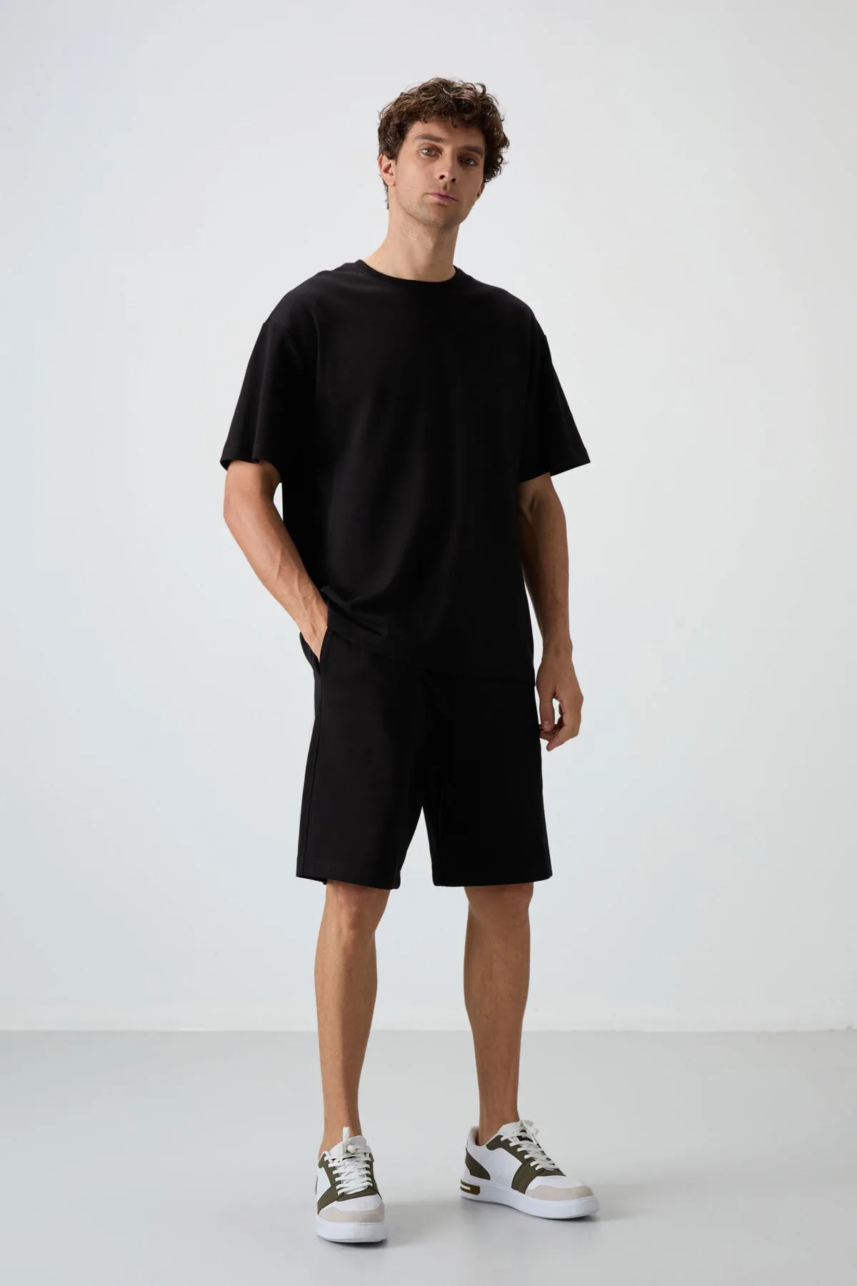 Siyah Pamuklu Kalın Yumuşak Dokulu Oversize Fit Basic Erkek Şort Takım - 85249 - Siyah/siyah