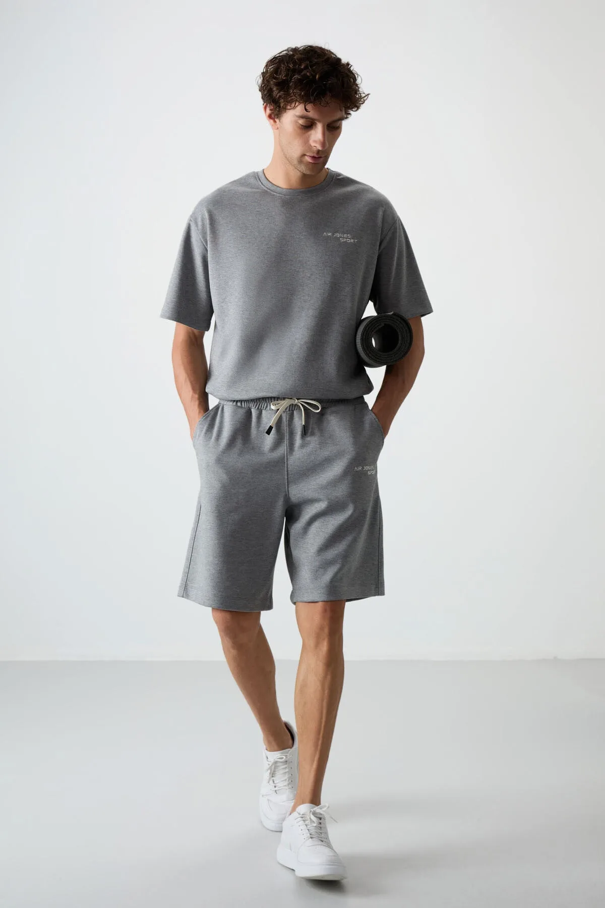 Gri Melanj Pamuklu Kalın Yumuşak Dokulu Oversize Fit Nakışlı Erkek Şort Takım - 85250 - Gb melanj/gb melanj