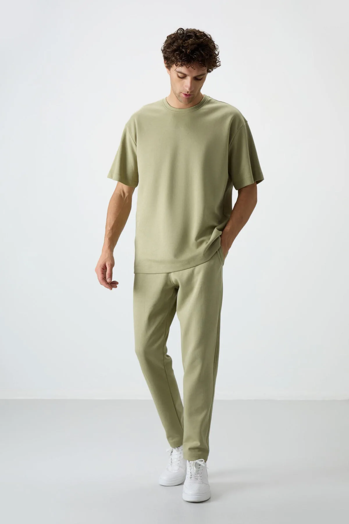 Açık Çağla Pamuklu Kalın Yumuşak Dokulu Oversize Fit Basic Erkek Eşofman Takım - 85251 - Açık çağla/açık çağla