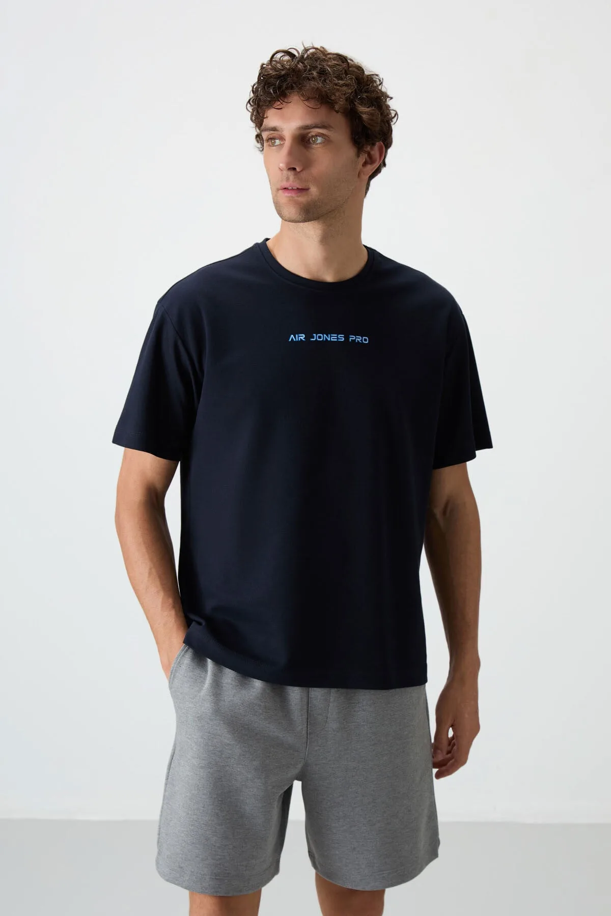 Lacivert Pamuklu Kalın Yüzeyi Dokulu Oversize Fit Baskılı Erkek T-Shirt - 88364 - Lacivert