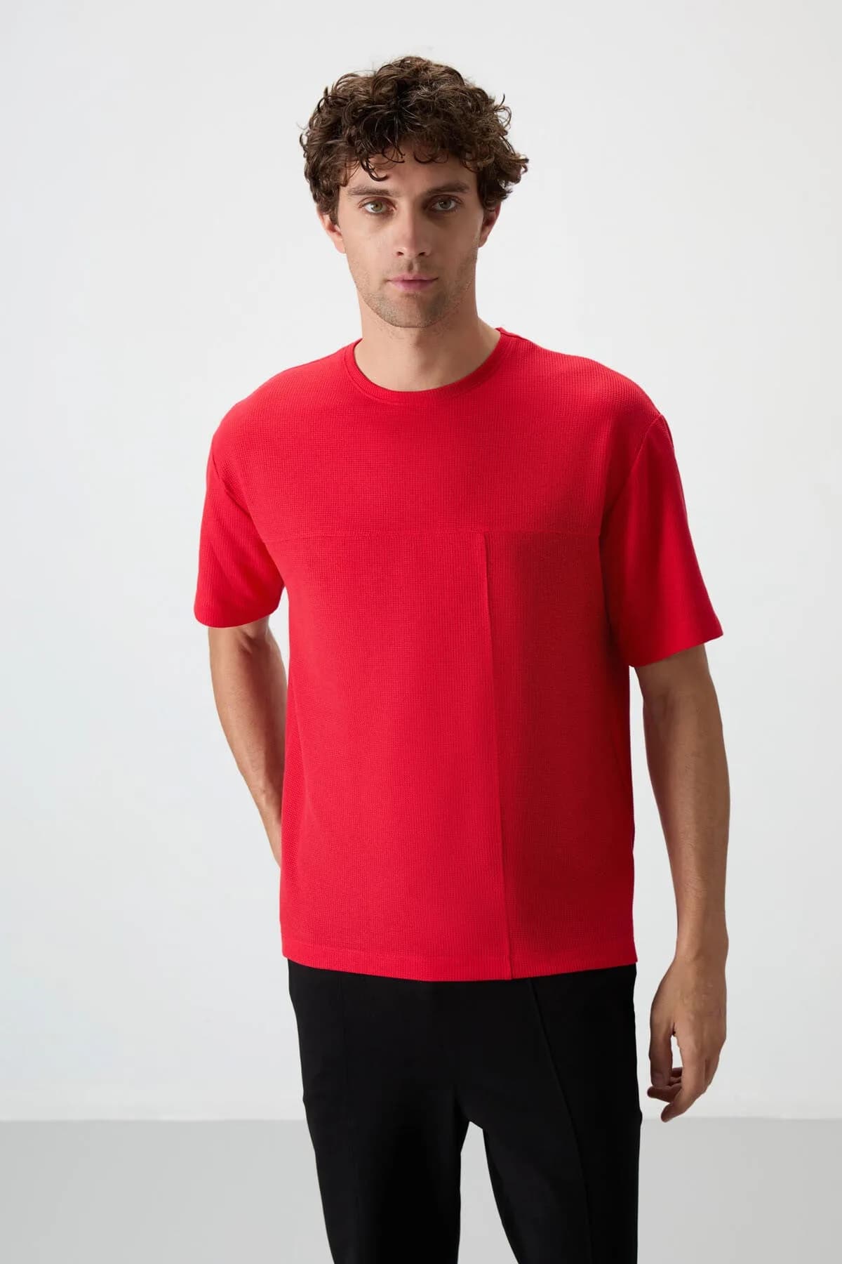 Kırmızı Waffle İnterlok Yüzeyi Dokulu Oversize Fit Basic Erkek T-Shirt - 88380 - Kırmızı