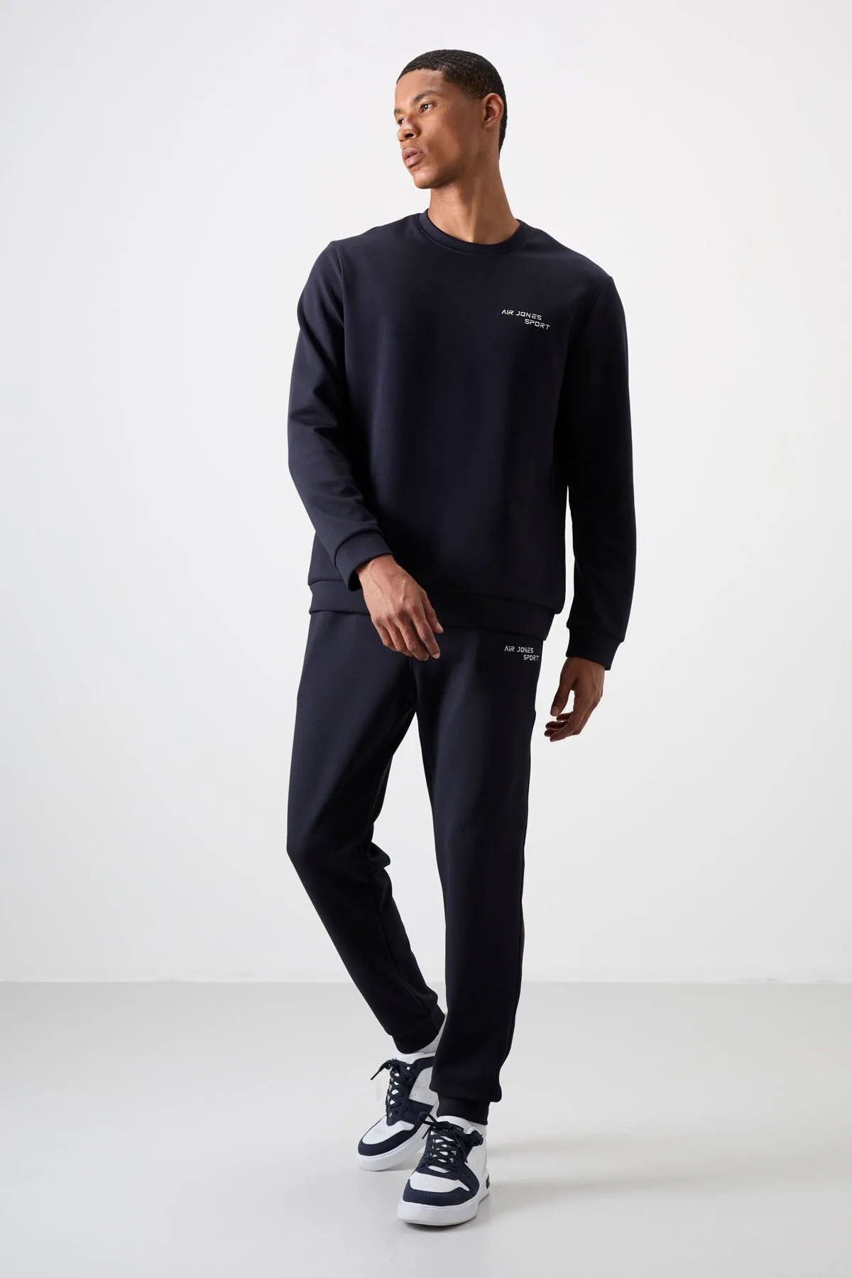 Lacivert Pamuklu Kalın Yumuşak Dokulu Comfort Fit Nakışlı Erkek Eşofman Takım - 85254 - Laci/laci