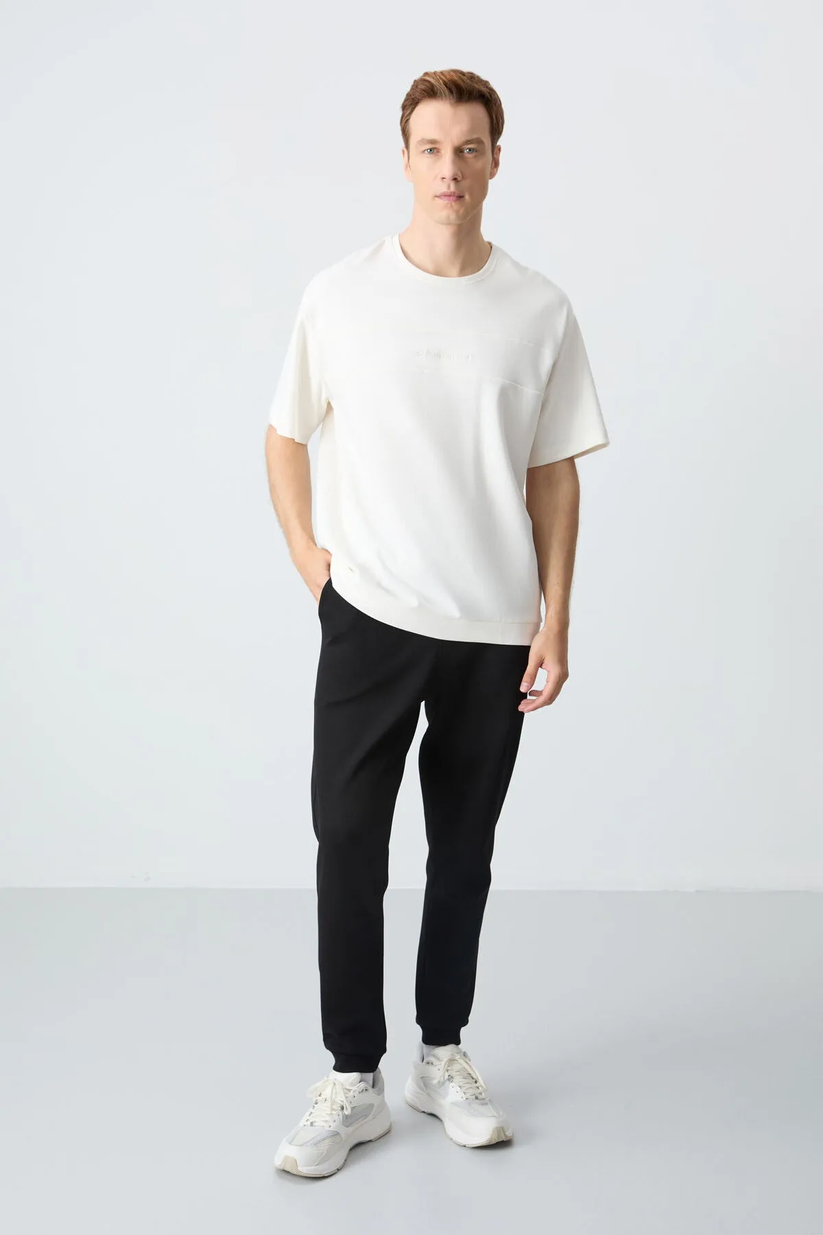 Ekru Siyah Pamuklu Kalın Yumuşak Dokulu Oversize Fit Basic Erkek Eşofman Takım - 85261 - Ekru/sıyah
