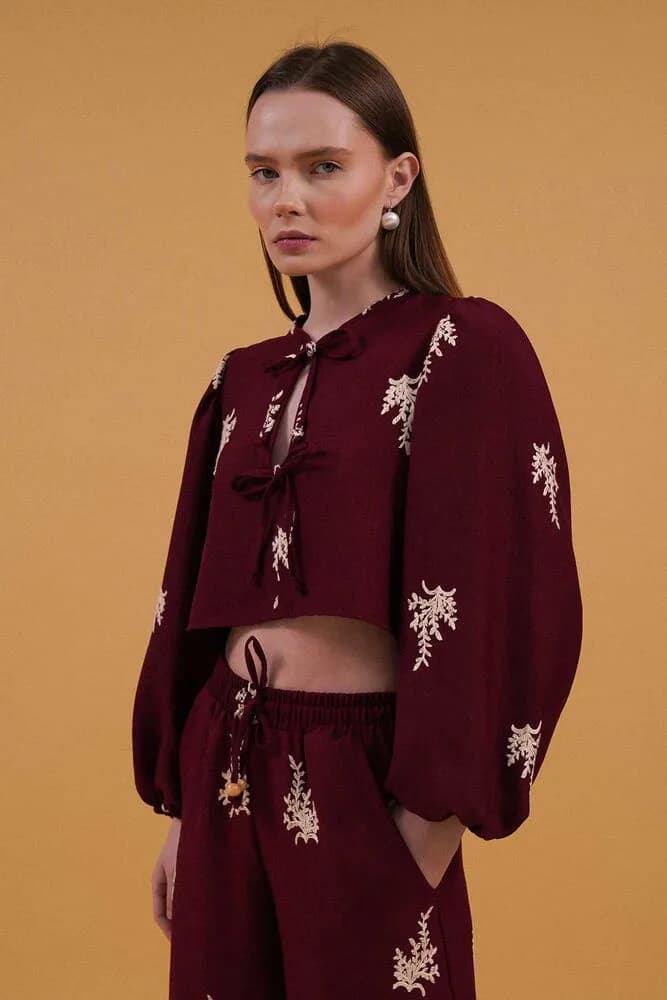 Önden Baglamalı Nakışlı Toptan bluz - BORDO