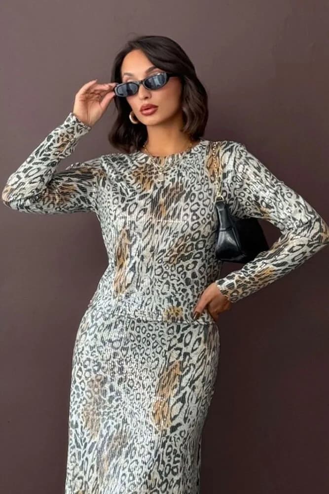 Topshow - Toptan Kadın Leopar Desen Likralı Bluz - Günlük Ve Gece Kombini - AÇIK LEOPAR
