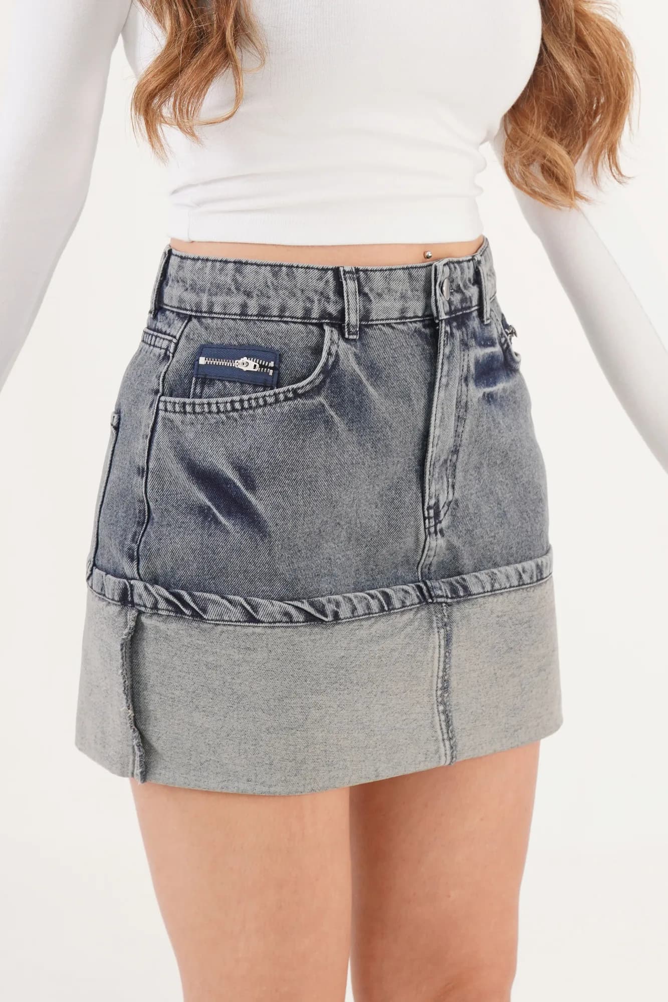 Ucu Katlama Detaylı Eskitme Mini Denim Etek - Eskitme