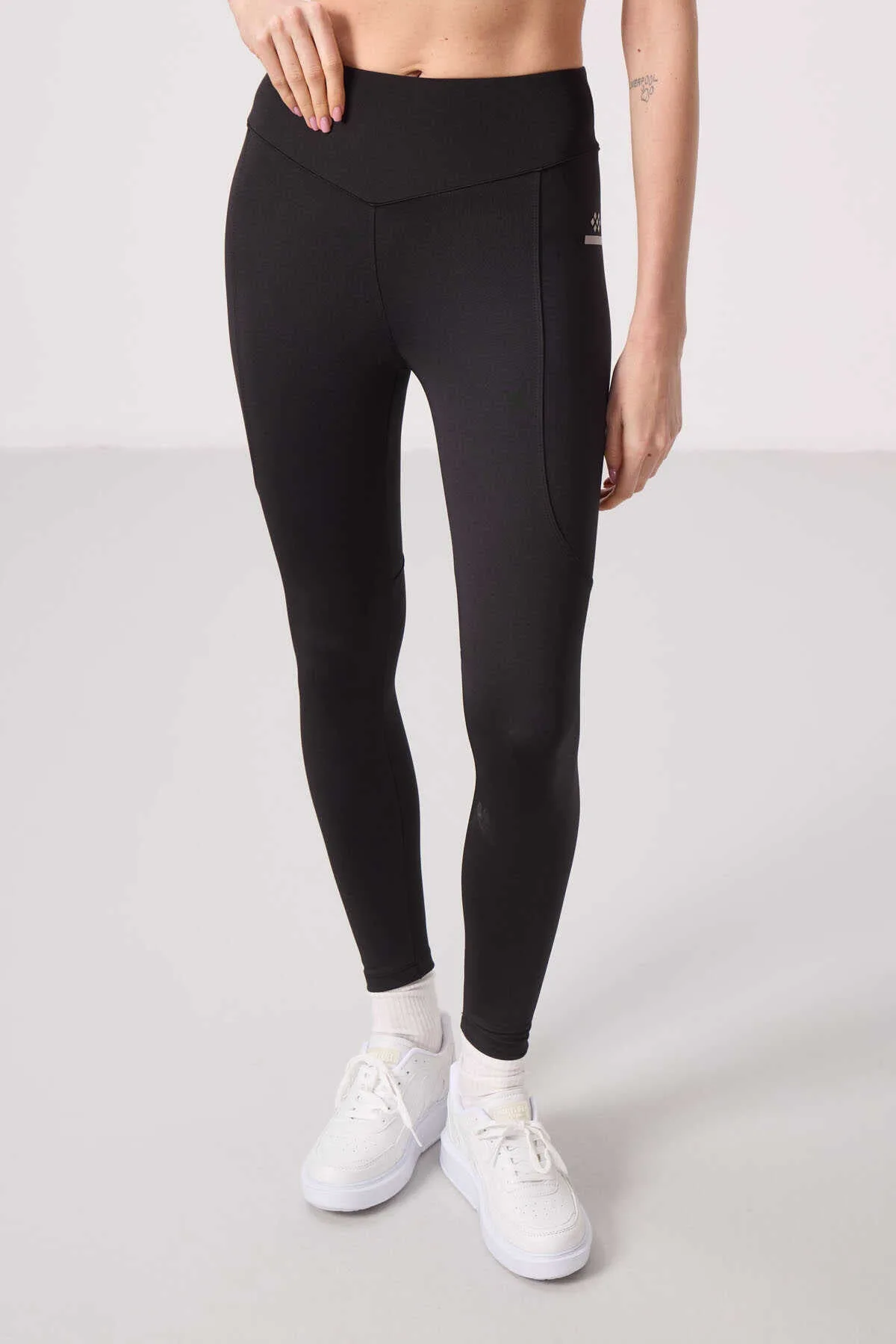 Tommylife Toptan Polyester Standart Fit Esnek Performans Kadın Tayt - 94666 Siyah - Siyah