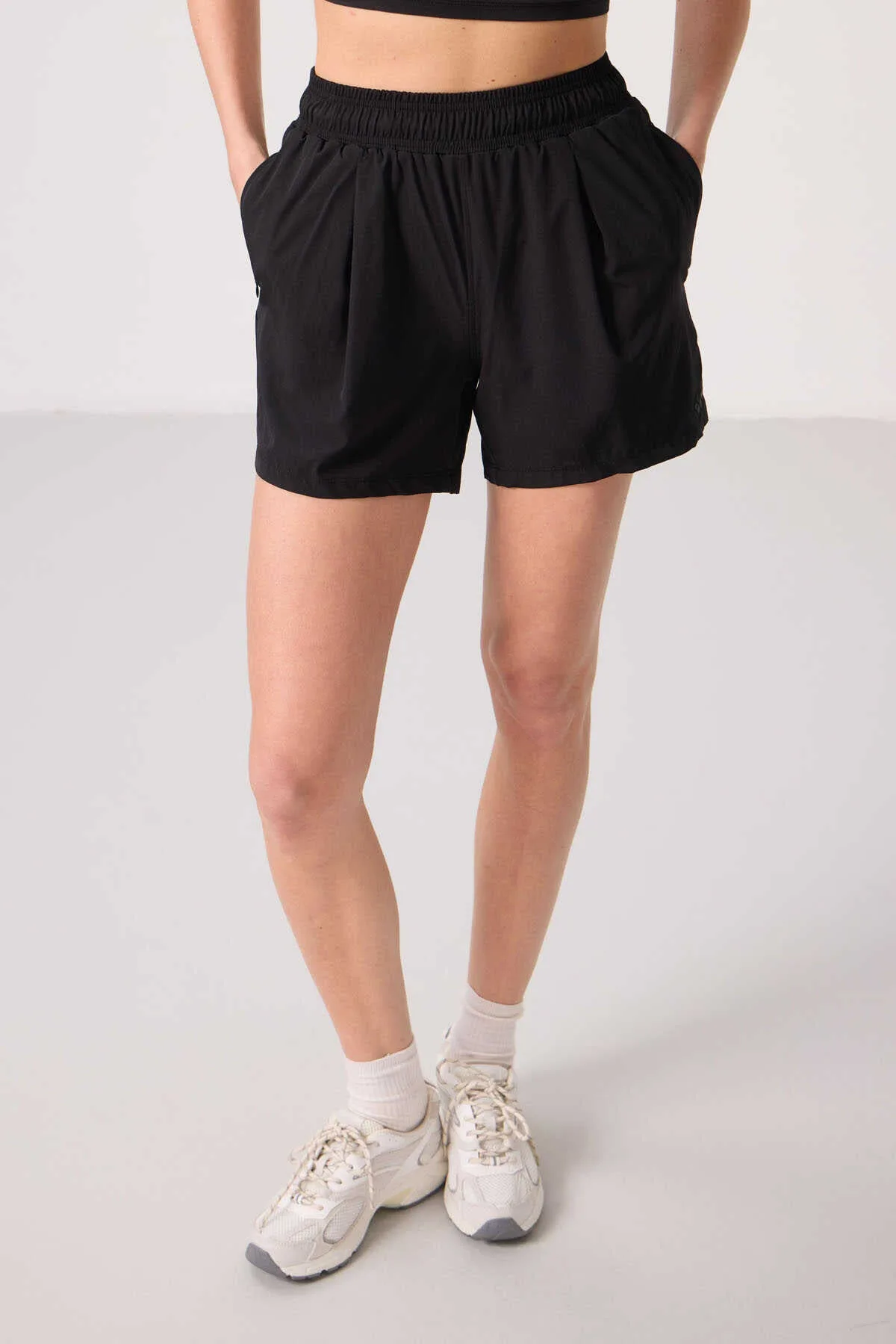 Tommylife Toptan Polyester Gizli Cep Fermuarlı Rahat Form Kadın Şort - 91014 Siyah - Siyah