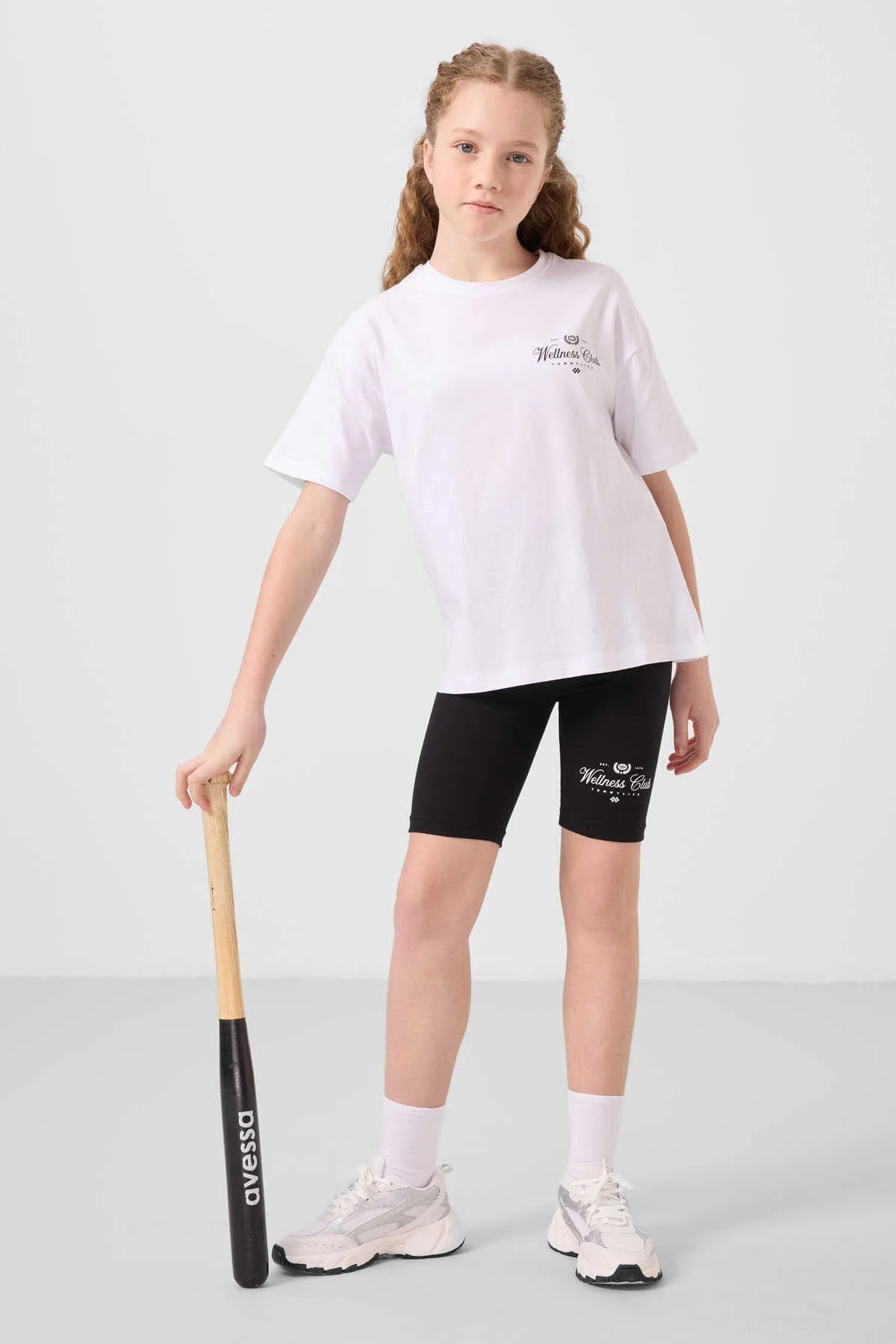 Tommylife Toptan Pamuklu O Yaka Standart Fit Baskılı Kız Çocuk Tayt Takım 75190 Beyaz Siyah - Beyaz/Sıyah