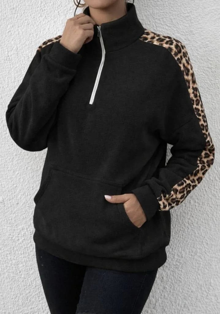 Kadın Uzun Kollu Balıkçı Yaka önden Fermuarlı Leopar Detaylı Polar Bluz, 30689