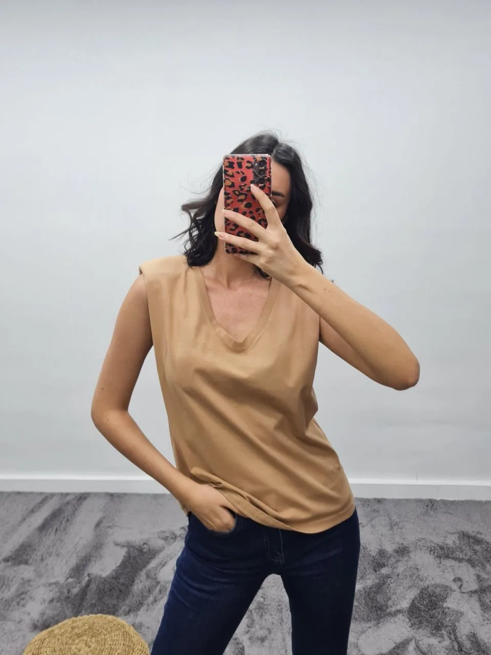 Vatkalı V Yaka T-Shirt - Bej