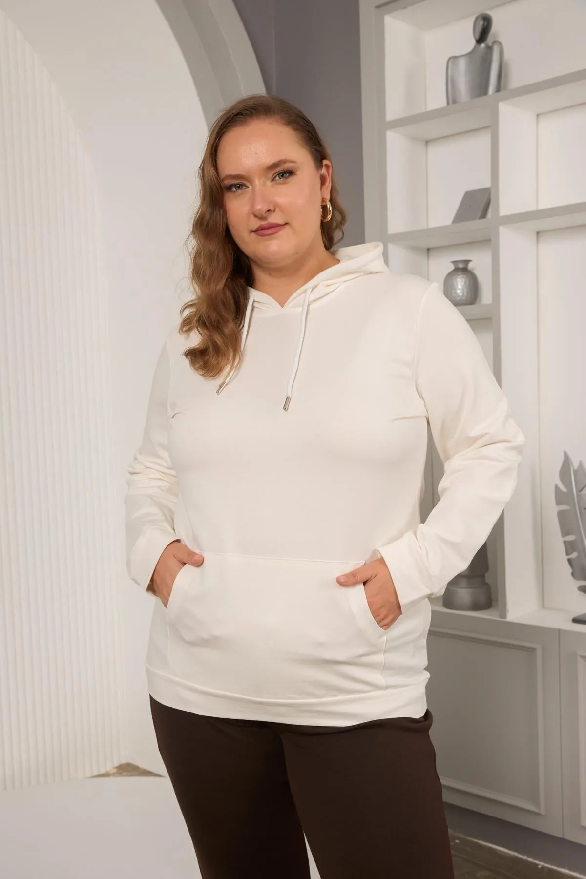 Kapşonlu Büyük Beden Beyaz Sweatshirt