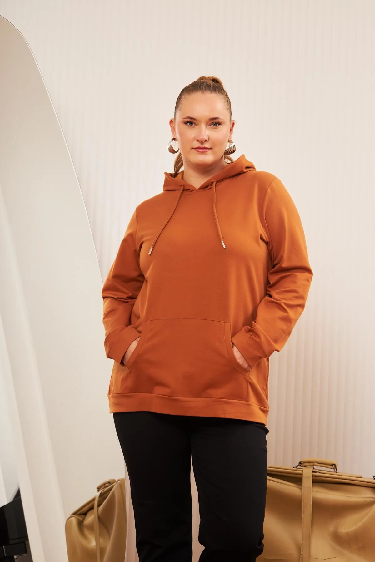 Kapşonlu Büyük Beden Camel Sweatshirt