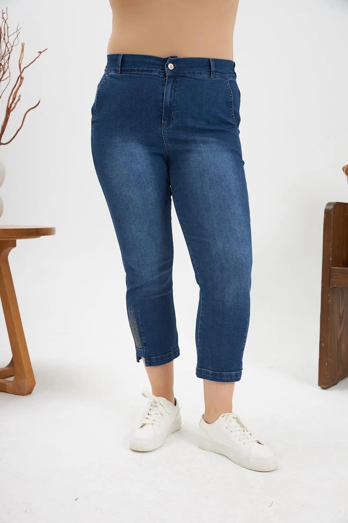 Büyük Beden Taş Detay Denim Pantolon Kim. Mavi
