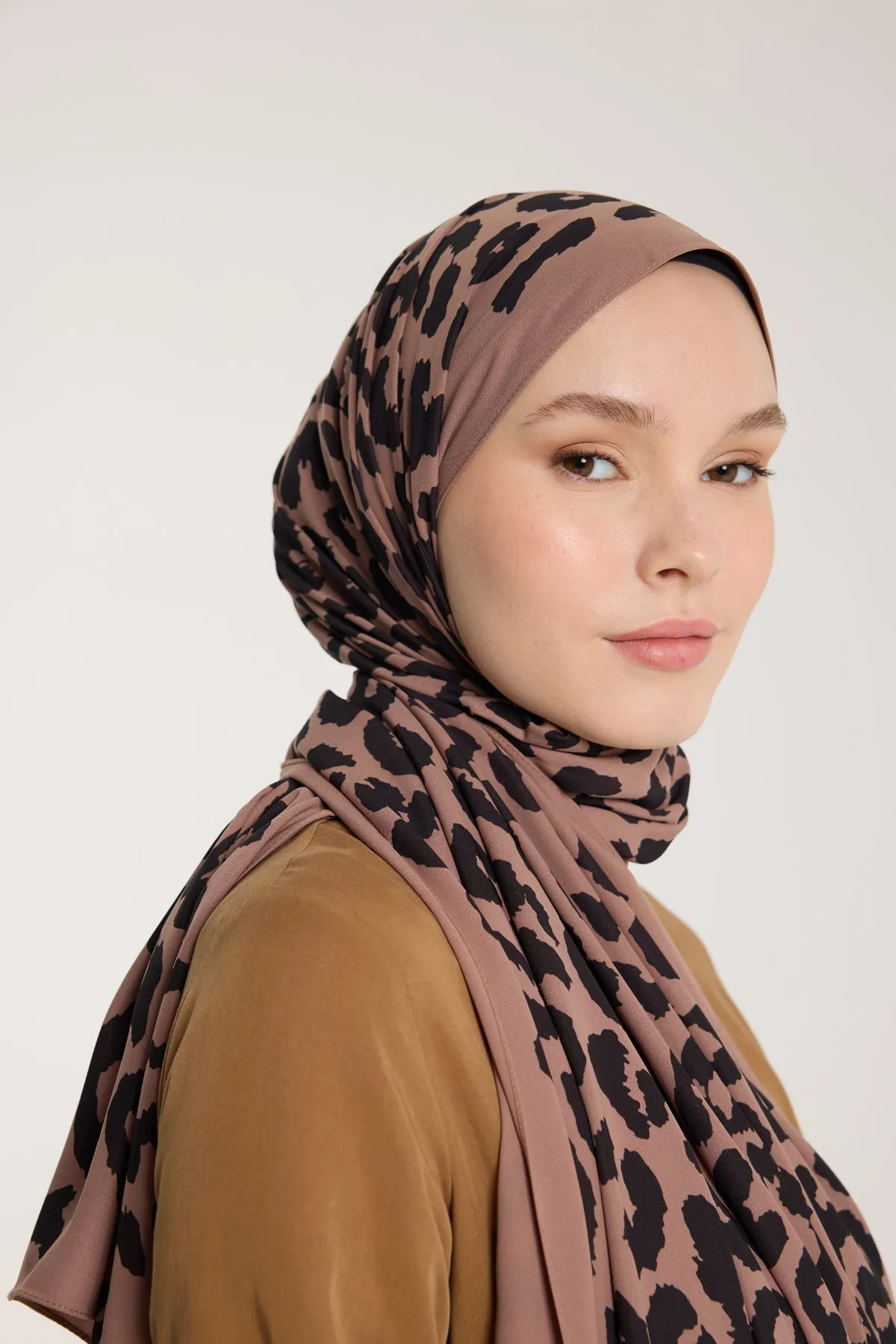 Pure Tone Şal - Leopar Desen - Sütlükahve - Siyah - Leopar Desen - Sütlükahve - Siyah