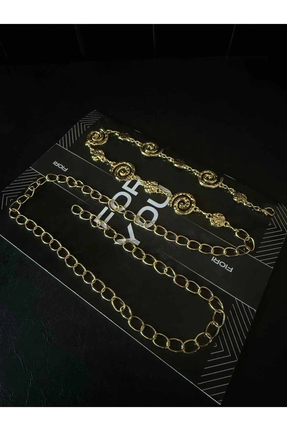 Salyangoz Zincir Detaylı Kadın Kemeri Bel Kemeri,Elbise Kemeri,Etek Kemeri,Pantolon Kemeri - Gold