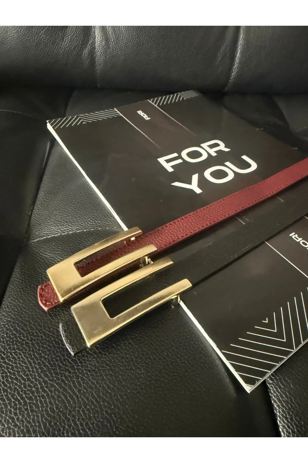 Tasarım Gold Tokalı Ince Kadın Kemeri, Ceket Kemeri, Gömlek Kemeri, Elbise Kemeri - Siyah-Bordo